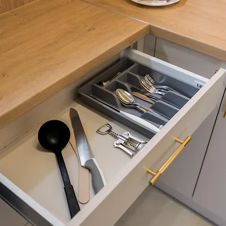 Osiedle Przyjazni Homely By Bookinghost *